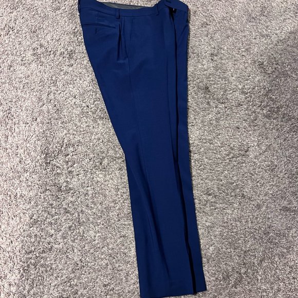 Blue Calvin Klein Suit - 42R & 32Wx30L - Picture 4 of 5